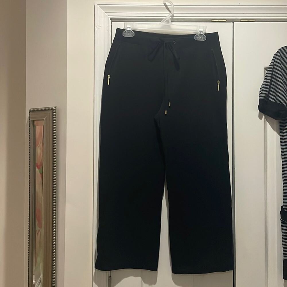 Kate hill S black drawstring flat front zippered side pockets euc capri wide leg